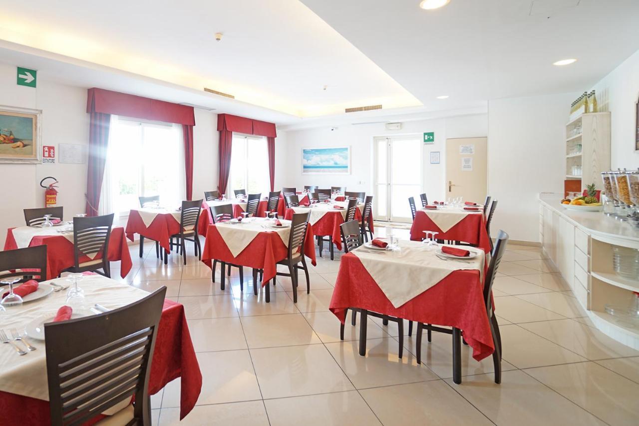 Hotel Pigalle Forte dei Marmi Buitenkant foto